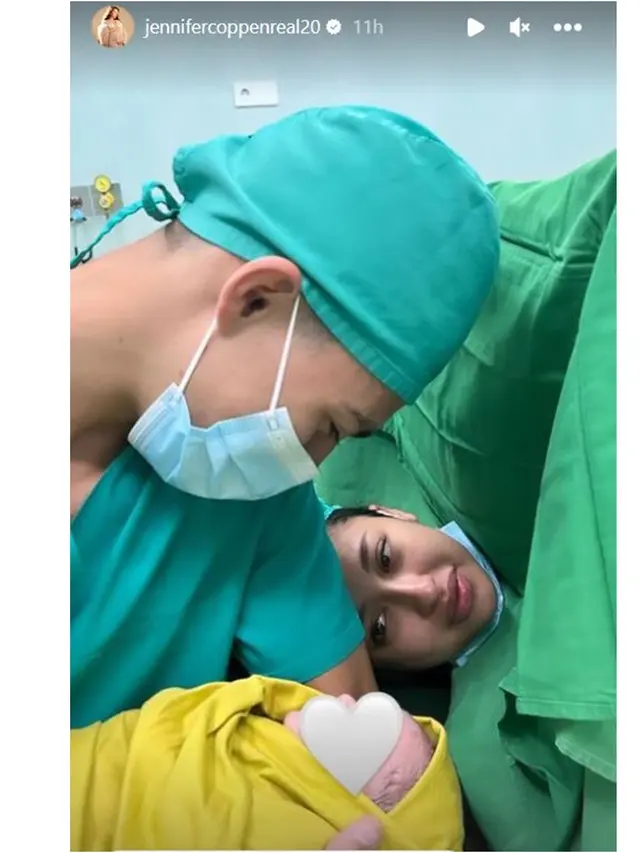 6 Potret Jennifer Coppen Lahirkan Anak Pertama, Bahagia Ditemani Sang Kekasih