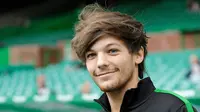Louis Tomlinson Mengumpat Penggemarnya Lewat Twitter?