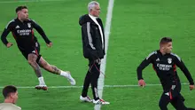 Pelatih Benfica, Jose Mourinho, memimpin sesi latihan jelang laga melawan Chelsea pada laga Liga Champions. (AFP/Adrian Dennis)
