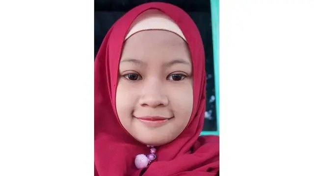 5 Potret Aminatuz Zuroh, Wanita yang Dilamar Ponari Si Dukun Cilik