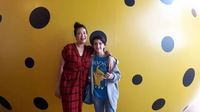 6 Selebriti yang Melahirkan dengan Gentle Birth, Tangguh Banget