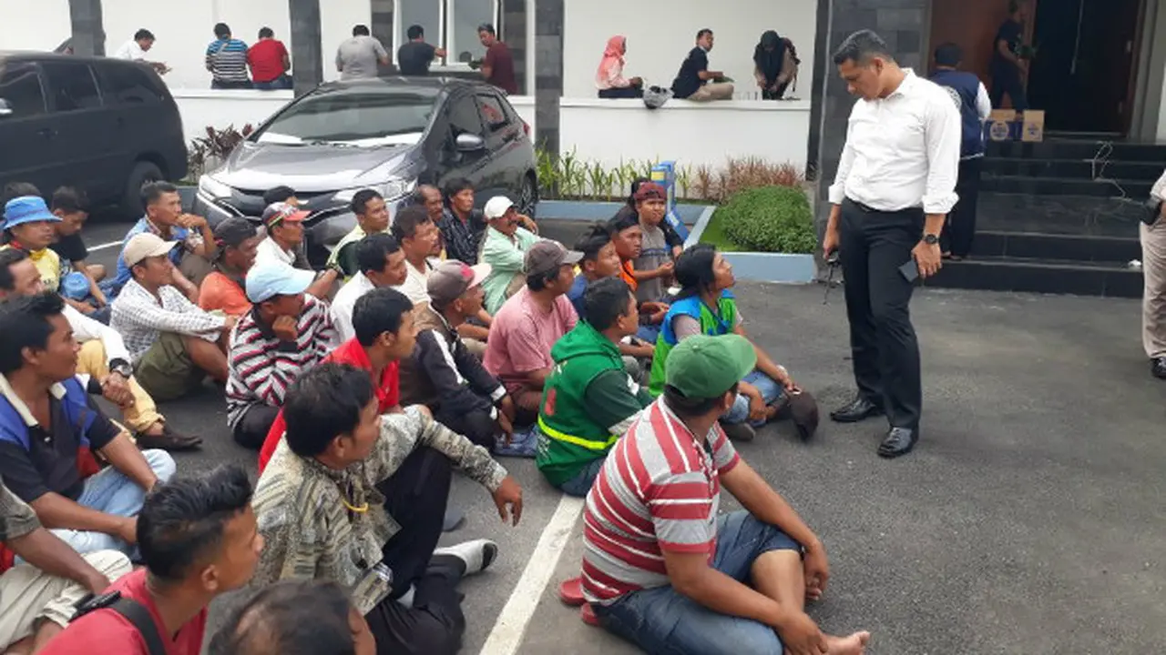 Polisi Jaring Ratusan Preman di Surabaya Dalam 3 Jam