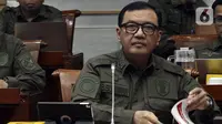 Kepala BIN Budi Gunawan saat mengikuti rapat kerja dengan Komisi I DPR di kompleks Parlemen, Senayan, Jakarta, Rabu (12/2/2020). Rapat kerja tertutup ini tersebut membahas isu-isu aktual. (Liputan6.com/Johan Tallo)