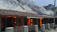 Cekcok Berujung Emosi, Anak Bakar Rumah Ayahnya