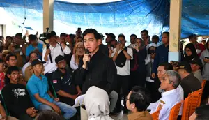 Nelayan Cilacap Curhat ke Gibran soal Kelangkaan Solar