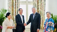Presiden Jokowi dan Iriana tiba di Istana Singapura sekitar pukul 12.40 waktu setempat. Kedatangan Jokowi dan Iriana disambut langsung oleh PM Lee dan Ibu Ho Ching. (Dokumen Biro Pers Sekretariat Presiden)