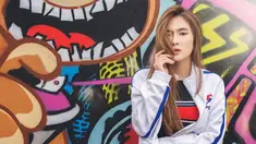 Bagi pecinta FTV yang tayang di SCTV, tentu sudah familiar dengan sosok Shanice Margaretha. Perempuan kelahiran 1 November 1966 ini sudah banyak menghiasi layar kaca sejak tahu 2019. Sebelumnya, ia banyak berkarier di dunia modeling. (Liputan6.com/IG/@margarethalie)