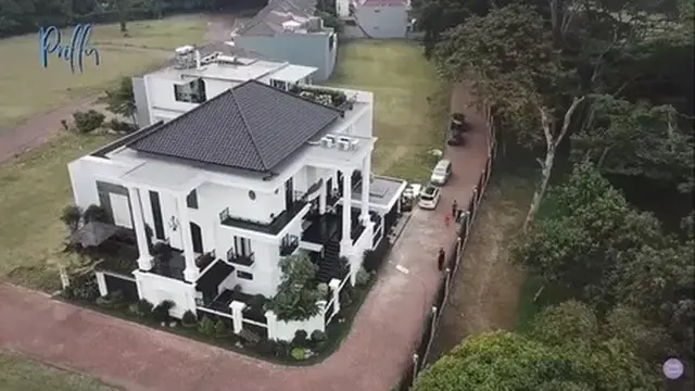Potret Rumah Mewah Artis Tahun 2025