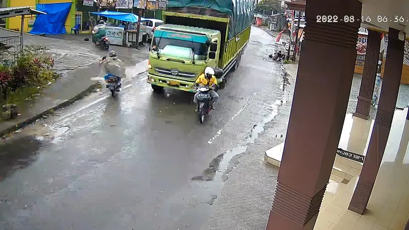 Rekaman CCTV di lokasi kejadian.