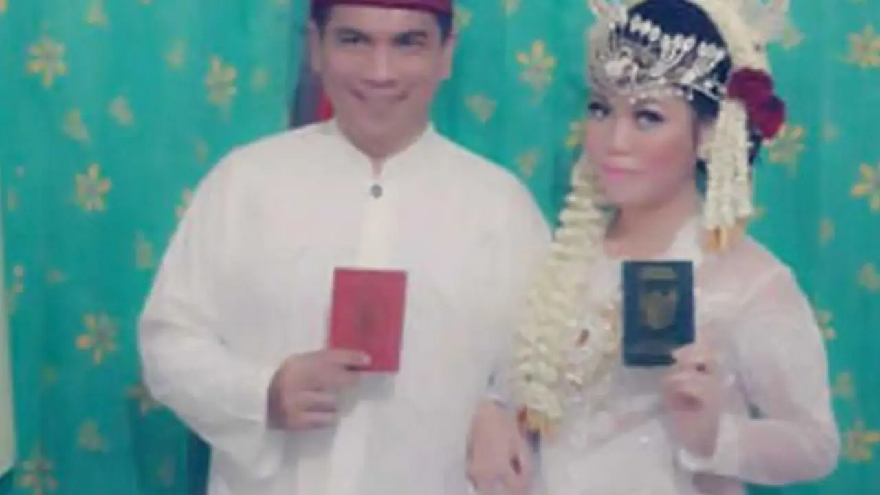 Krisna Mukti dan Devi Nurmayanti