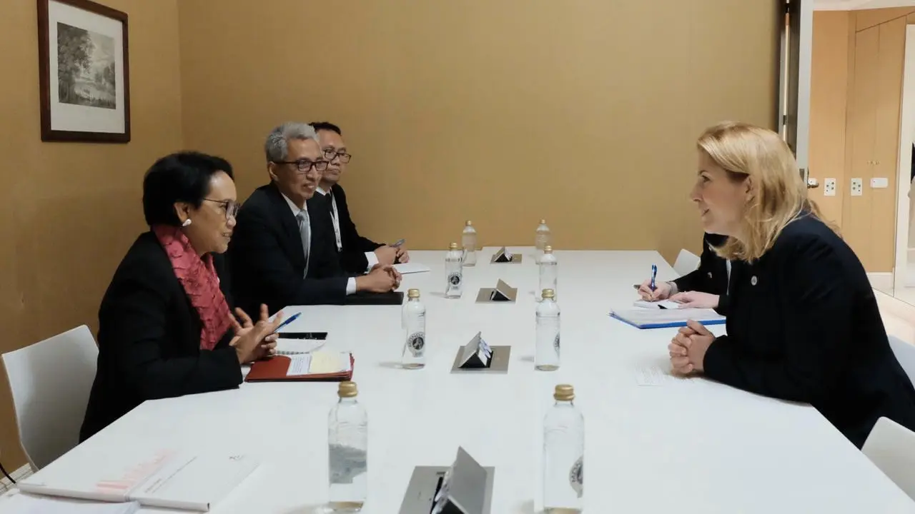 Pertemuan Menlu Retno Marsudi dengan Sekretaris Negara Urusan Luar Negeri untuk PM Swedia.