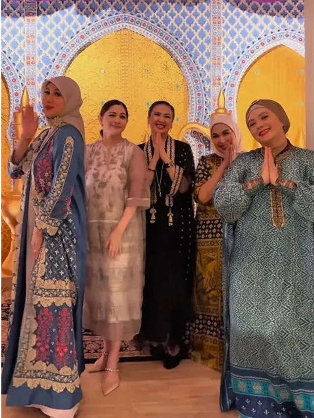 6 Potret Bukber Artis Senior di Ramadhan 2025, Roy Marten hingga Diana Pungky