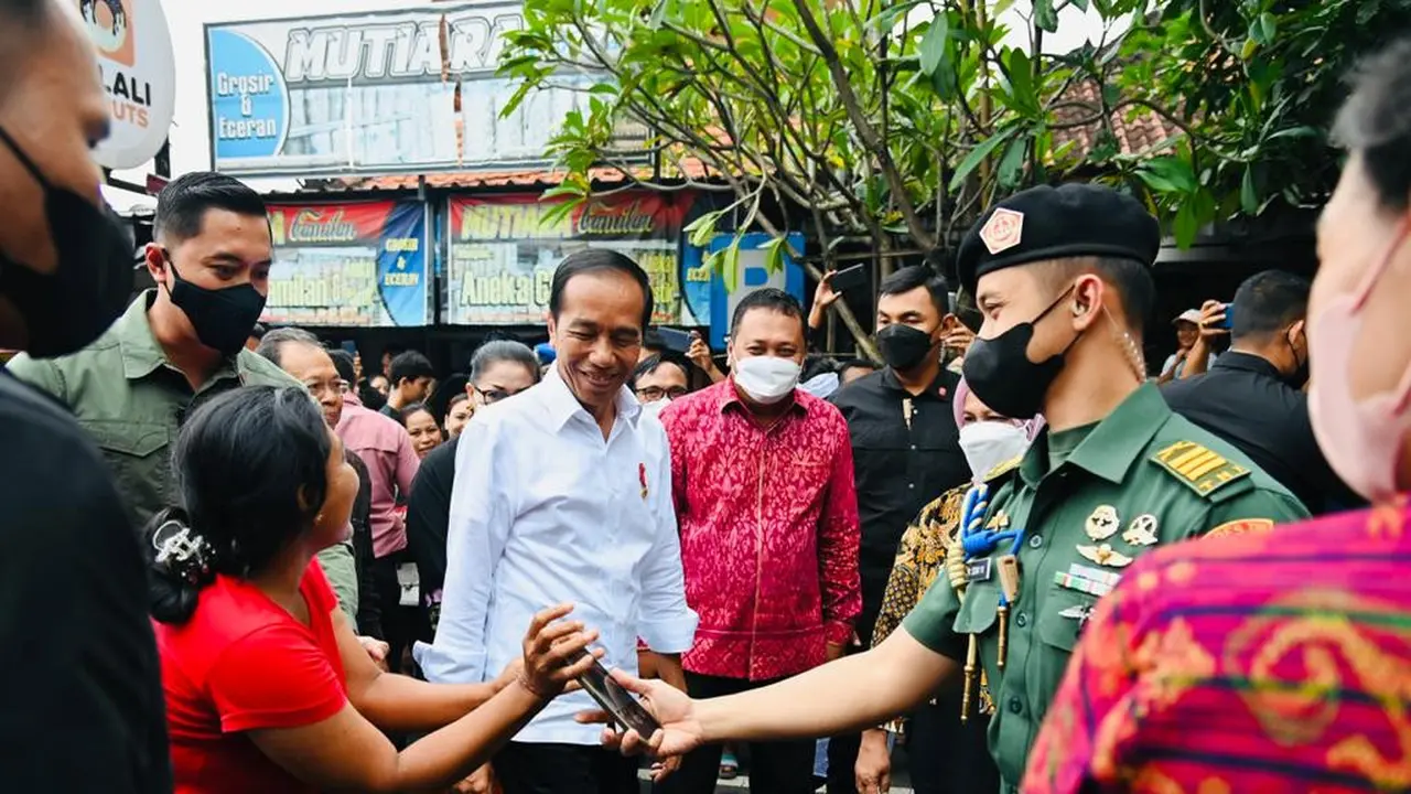 Presiden Jokowi Meresmikan Pasar Seni Sukawati di Kabupaten Gianyar, Provinsi Bali