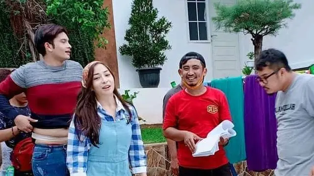7 Potret Kevin Kambey dengan Nikita Willy dalam Sinetron Barunya