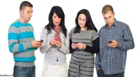Kirim SMS `Senyum` Dapat Ubah Suasana Hati Pasangan Lebih Baik