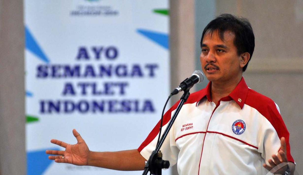 Menpora Roy Suryo melepas atlit yang akan berlaga di Asian Games, Jakarta, Kamis (11/9/2014) (Liputan6.com/Miftahul Hayat)