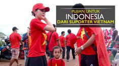 Video pujian suporter Vietnam yang datang langsung ke Stadion Pakansari, Cibinong, untuk Indonesia saat leg I Semifinal Piala AFF 2016.