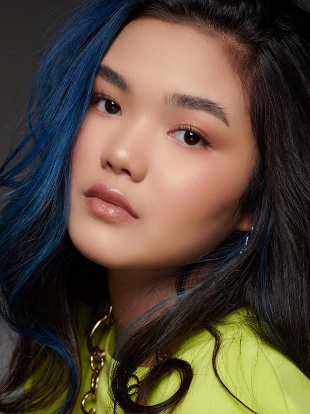 6 Potret Queennara, Putri Cantik Liza Natalia yang Bergaya Swag