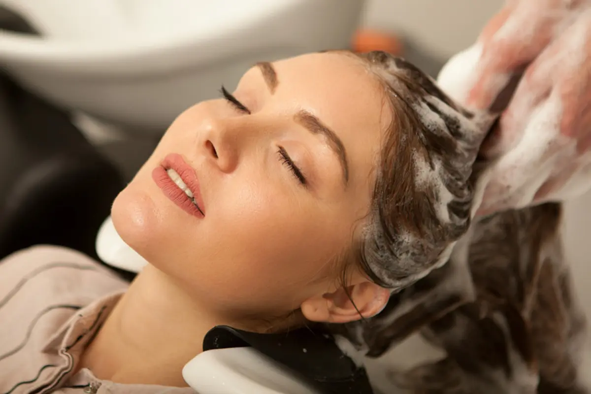 Seberapa Sering Sebaiknya Melakukan Creambath Rambut di Salon?