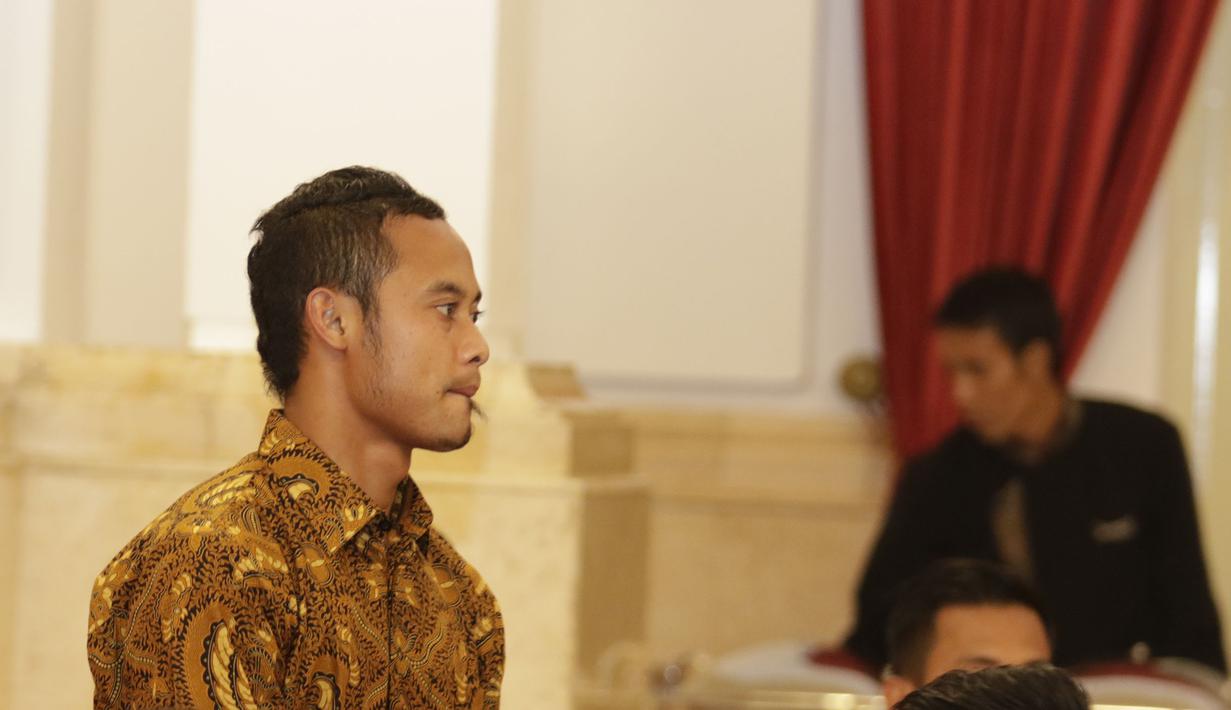 Kapten Persib Bandung, Atep menghadiri jamuan makan malam bersama Presiden Joko Widodo di Istana Negara, Jakarta, Senin (19/10/2015). (Bola.com/Vitalis Yogi Trisna)