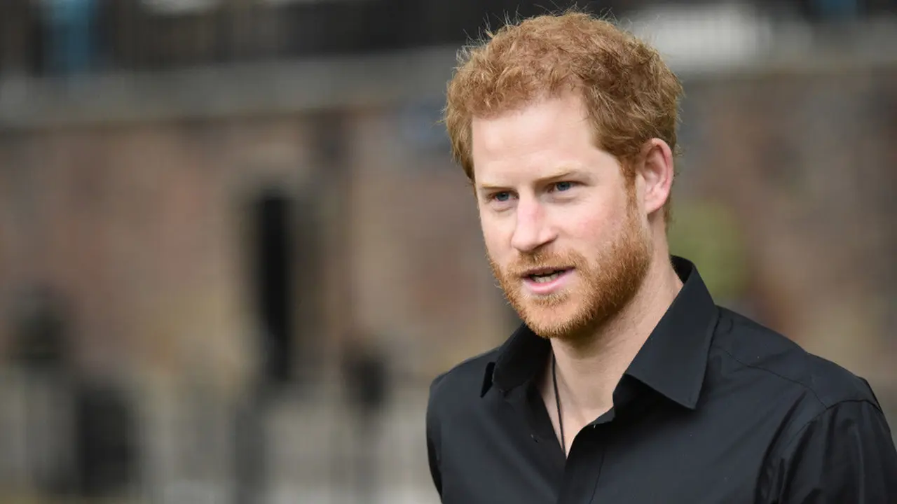 Pangeran Harry Lakukan Telepon Perpisahan Sama Mantan Sebelum Menikah, Perlukah?