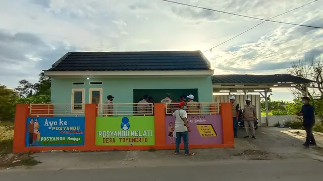 Rumah Isolasi Mandiri Di Posko PPKM. (Selasa, 15/06/2021). (Liputan6.com/Yandhi Deslatama.