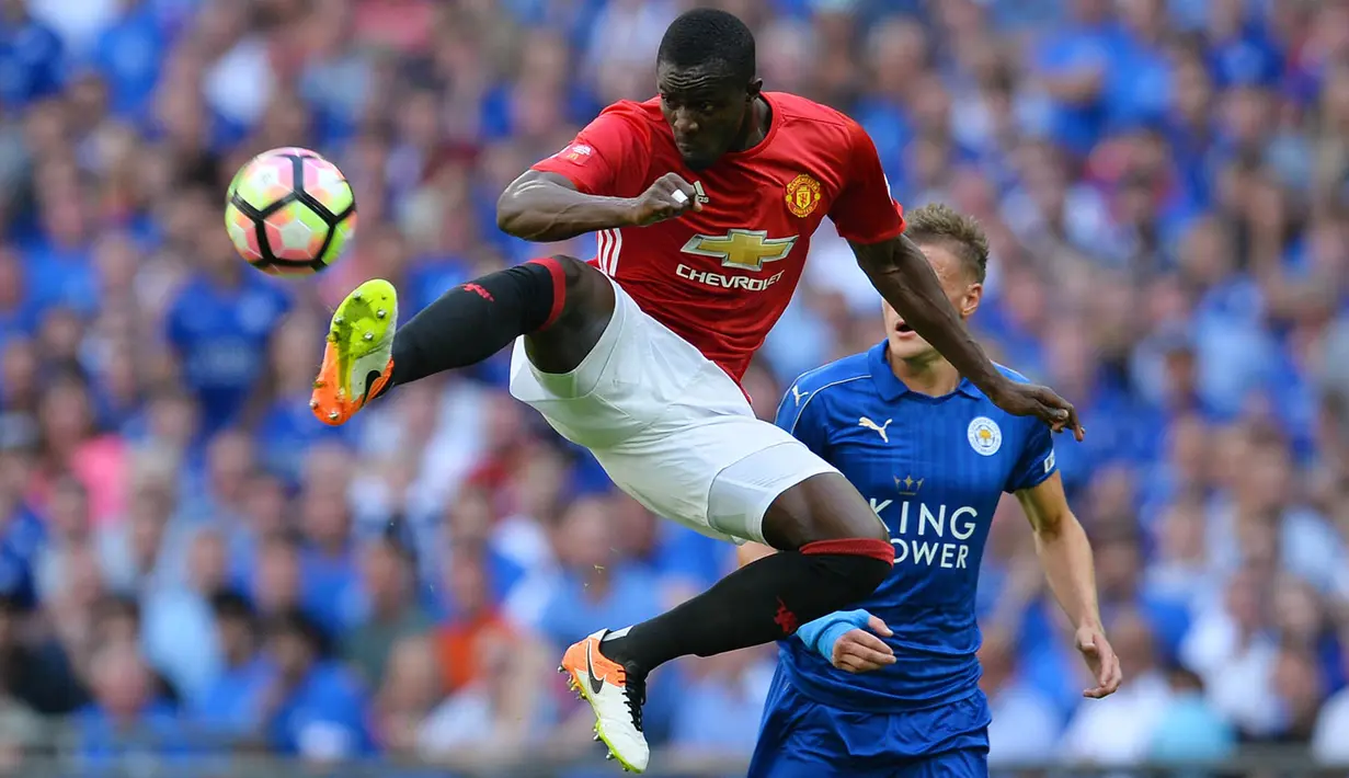 3. Eric Bailly (Manchester United) - Pantai Gading. (AFP/Glyn Kirk)