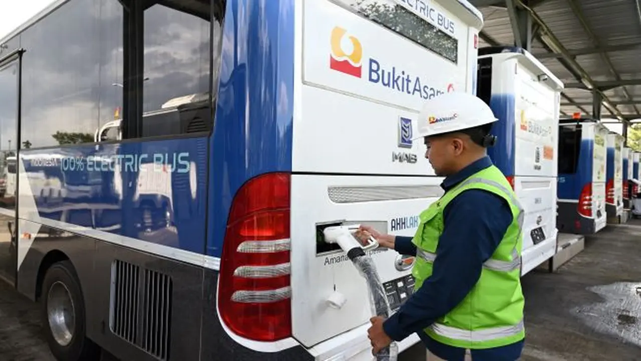 Kendaraan listrik PT Bukit Asam Tbk (PTBA) (Foto: Bukit Asam)