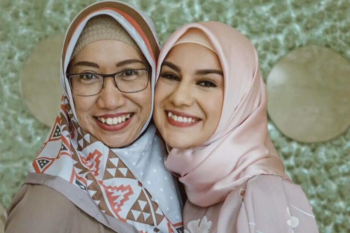 Potret Kompak Irish Bella dan Ibu