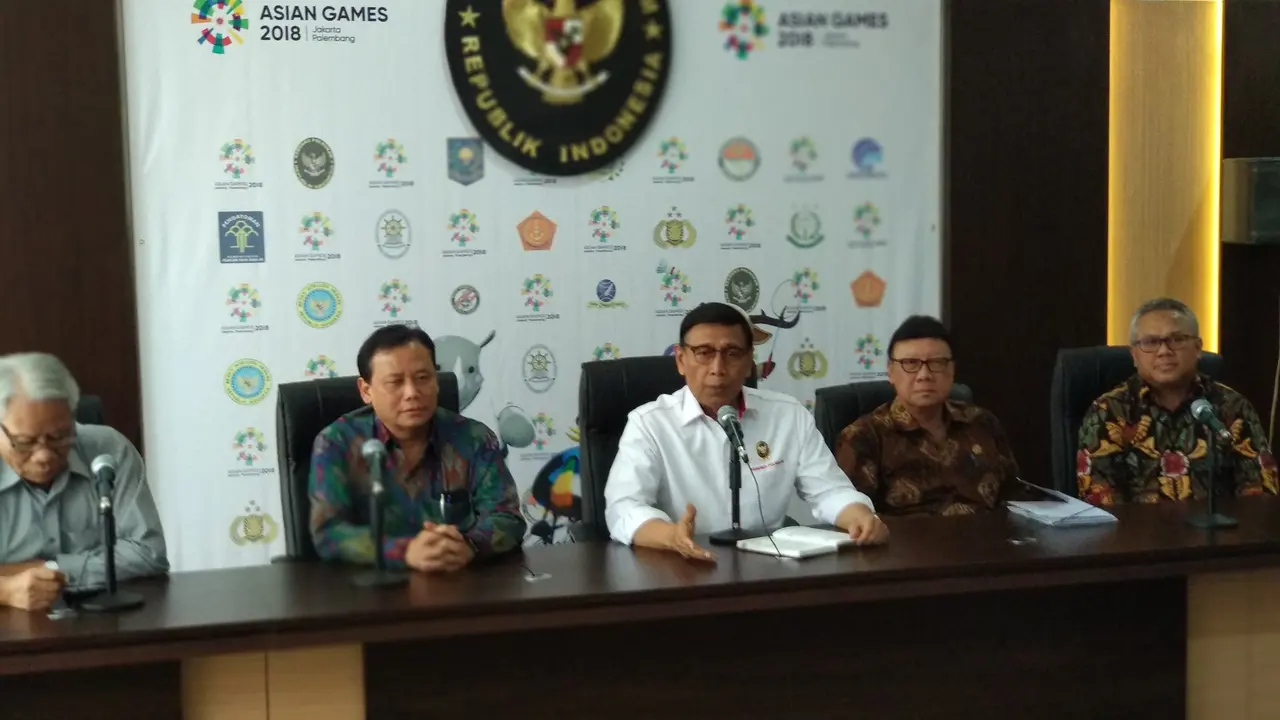 Menko Polhukam Wiranto menggelar rapat bersama KPU, Bawaslu, DKPP, dan Kemendagri