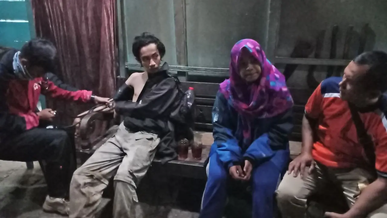 Sepasang Mahasiswa Undip Tersesat Saat Penelitian di Hutan