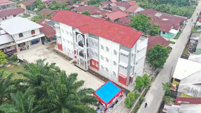 Rumah susun (rusun) para santri yang menuntut ilmu di Yayasan Luhur Amal Muli Pondok Pesantren Miftahul Huda, Kota Pekanbaru, Riau. (Dok Kementerian PUPR)