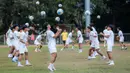 Pemain Timnas Indonesia U-22 melakukan sesi latihan resmi jelang melawan Myamar pada matchday kedua Grup C SEA Games 2025. Timnas Indonesia U-22 akan melakoni laga hidup-mati di laga terakhir Grup C SEA Games 2025. (Bola.com/ Bagaskara Lazuardi)