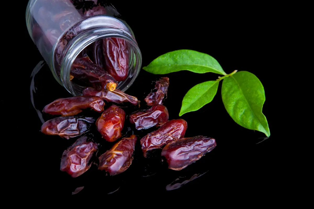 buah kurma sebagai salah satu buah yang wajib saat bulan ramadan