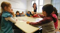 Jerman Rekrut 8.500 Guru untuk Anak-anak Pencari Suaka (Reuters) 