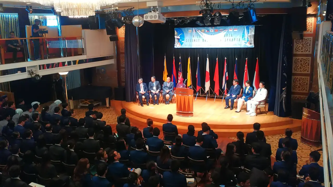 Kapal Nippon Maru Tiba di Jakarta Angkut Pemuda Pilihan 11 Negara