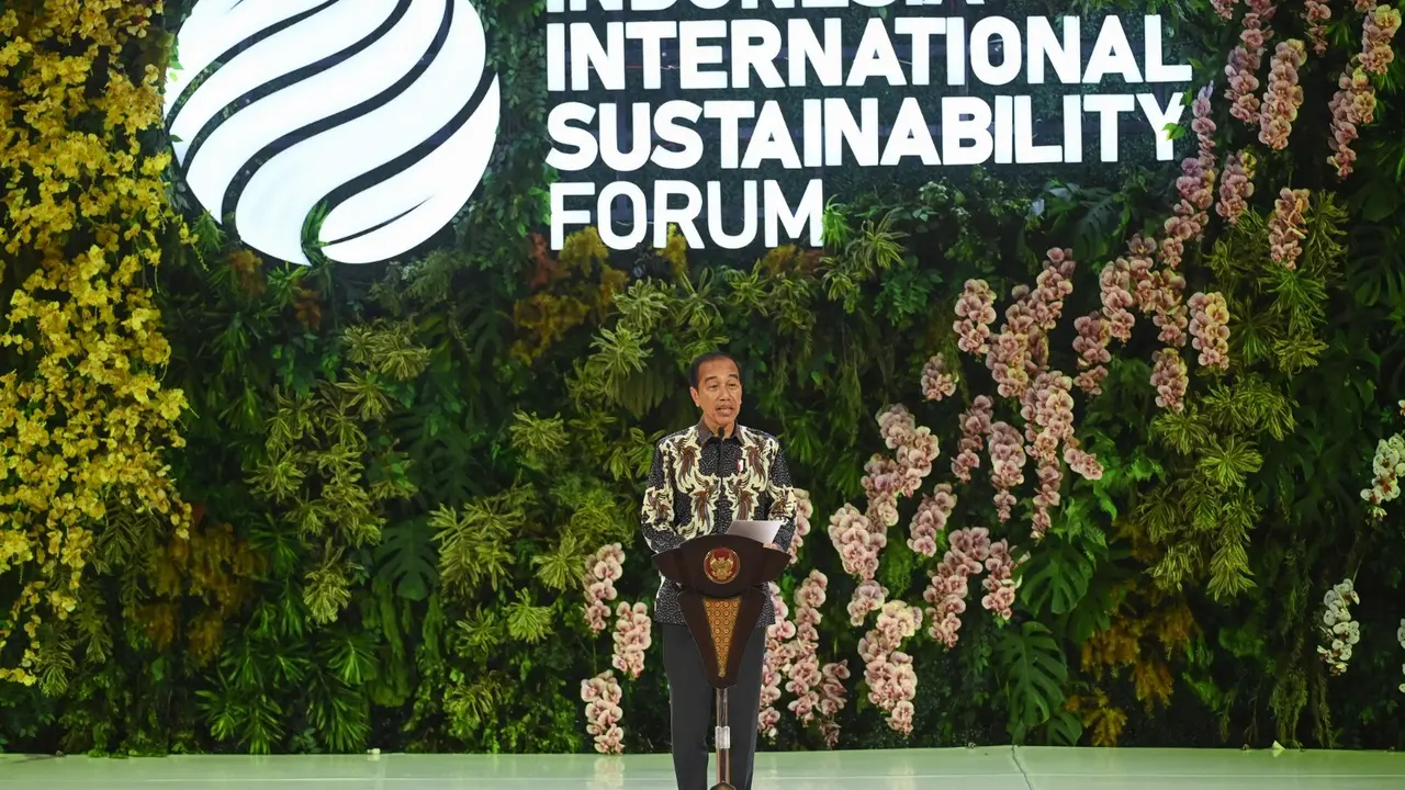Presiden Joko Widodo membuka Indonesian International Sustainability Forum (ISF) 2024 di Jakarta pada hari Kamis (5/9/2024). (Dok Kemenko Marves)