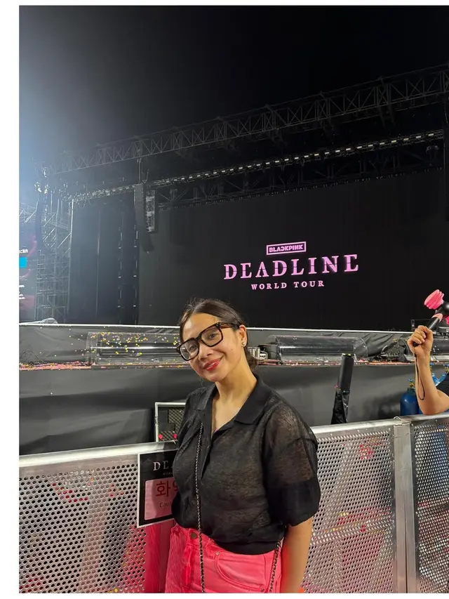 Outfit Kasual 8 Artis Indonesia Nonton Konser BLACKPINK di Korea Selatan
