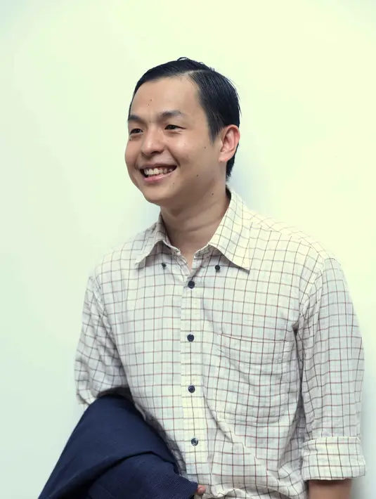 Dalam pencalonan Pilkada DKI, Ernest melihat ada dua calon kuat yang bakal bersaing Ahok. Risma dan Ridwan Kamil yang ia lihat sebanding dengan Ahok. (Nurwahyunan/Bintang.com)