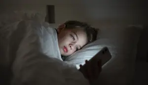 7 Kebiasaan Sebelum Tidur yang Membuat Sulit Tidur dan Cara Memperbaikinya