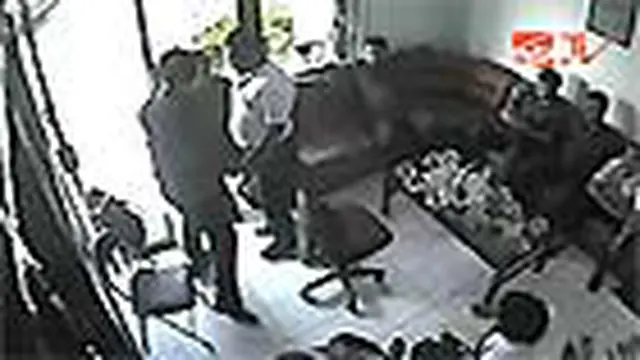 Video Pemukulan Pengusaha Simulator SIM Beredar