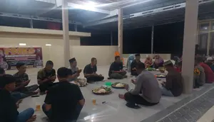 Tokoh masyarakat dan pemuda doa bersama untuk Pilkada serentak berjalan aman dan damai. (Liputan6.com/M Syukur)