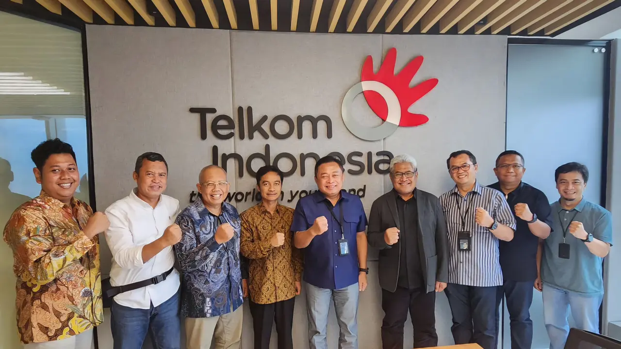 Perkuat Mitigasi Bencana Nasional, Telkom dan UGM Sinergi Kembangkan Teknologi Deteksi Gempa
