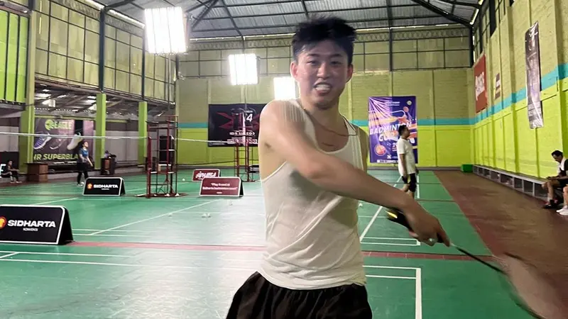 Potret Rich Brian Main Badminton saat Mudik ke Indonesia, Sampai Kelelahan