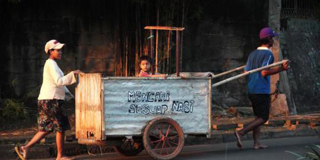 Ilustrasi 'manusia gerobak' | (c) merdeka.com