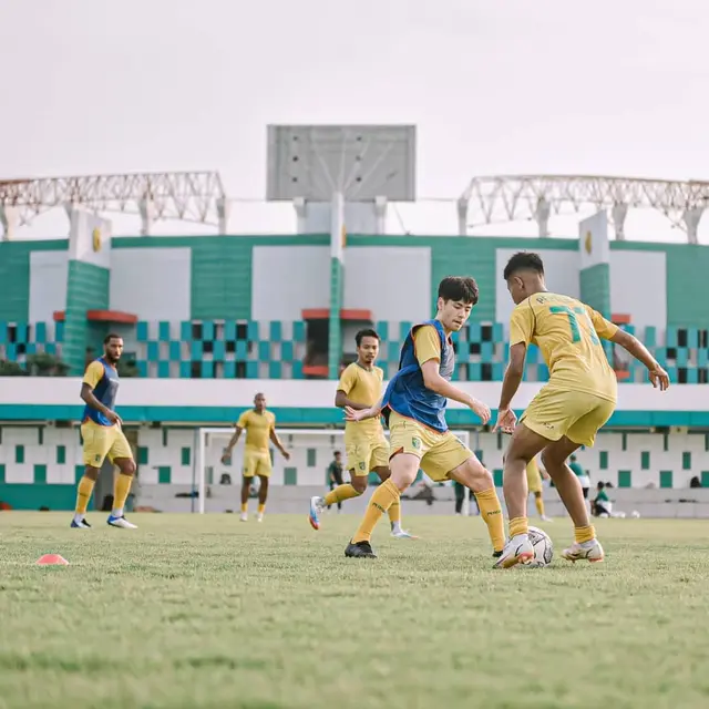 6 Potret Latihan Tim Persebaya, Persiapan Jelang Seri Keempat BRI Liga 1
