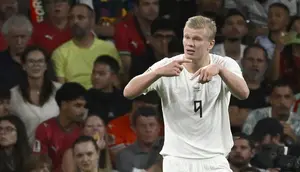 Erling Haaland Minta Diganti Saat Norwegia Kalah, Cedera Serius?