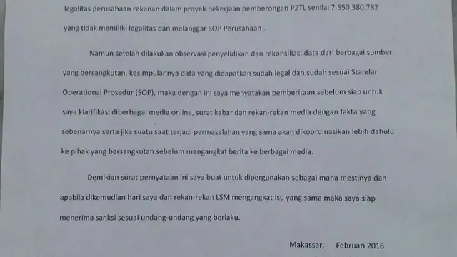 Bukti surat pernyataan yang ditawarkan utusan manajer PLN Area Makassar Selatan ke pelanggan listrik, Ahmadi agar berhenti persoalkan dugaan persekongkolan dalam proyek P2TL PLN (Liputan6.com/ Eka Hakim)