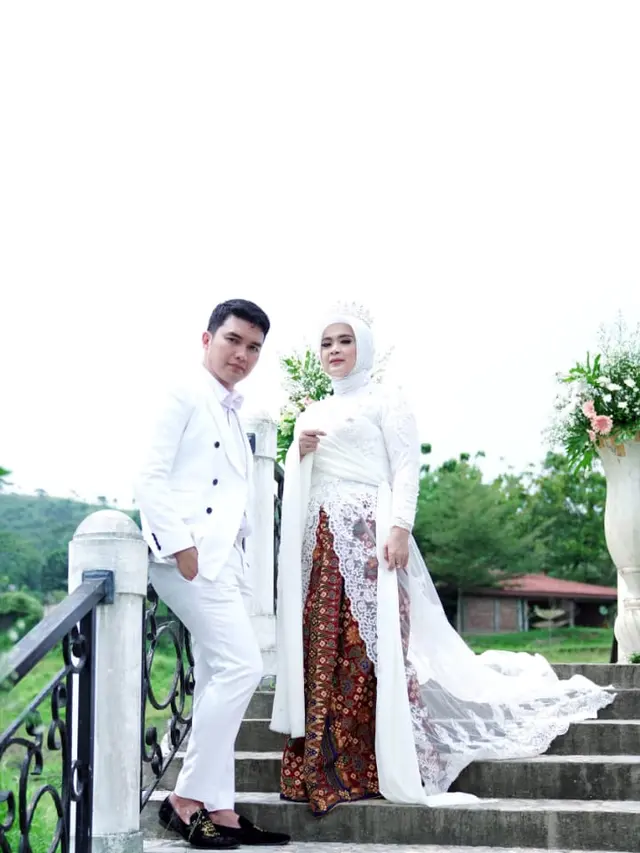 Aldi Taher dan Neng Dessy. (Foto: Dok. Koleksi Pribadi Neng Dessy)