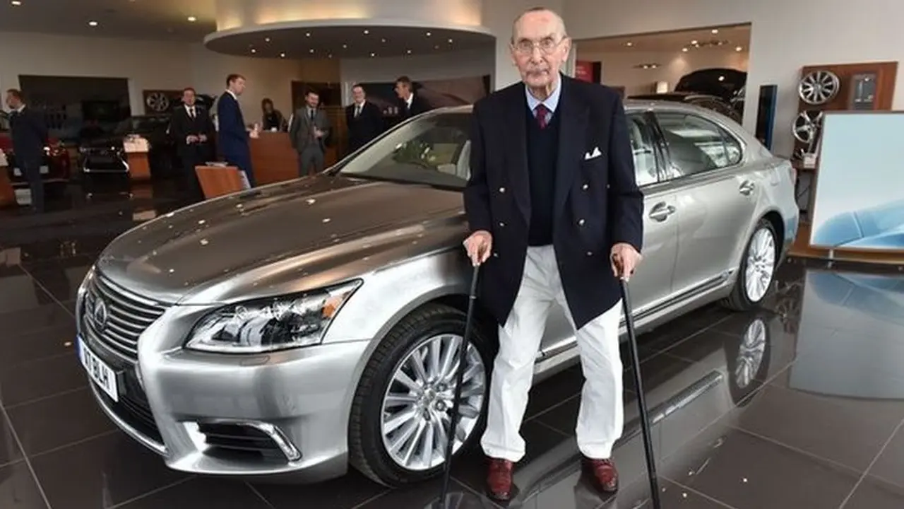  Lexus LS 600h L Centenary Celebration Edition